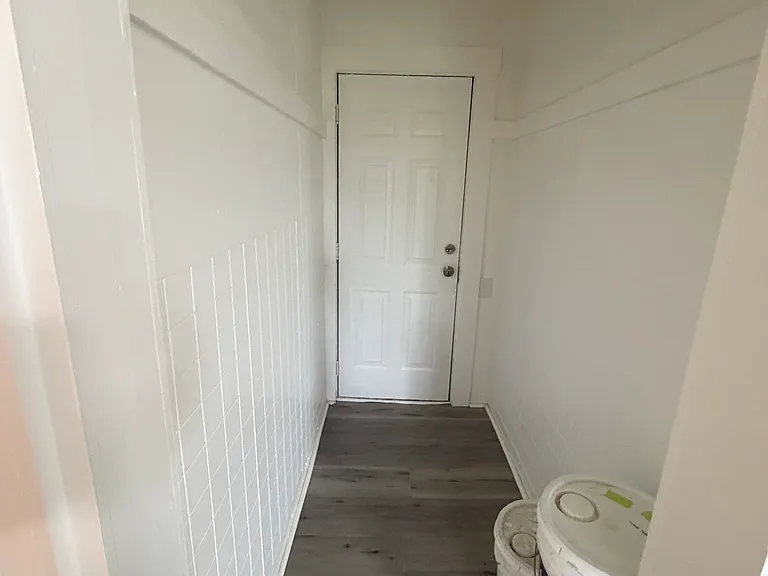 83 Pine St #2 — Photo 10