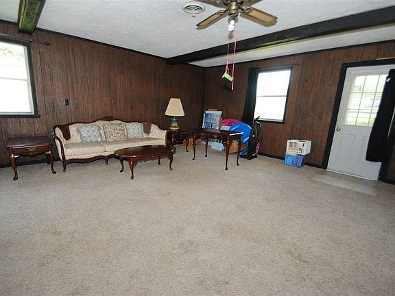 3rd image of 3810 Harvest Way