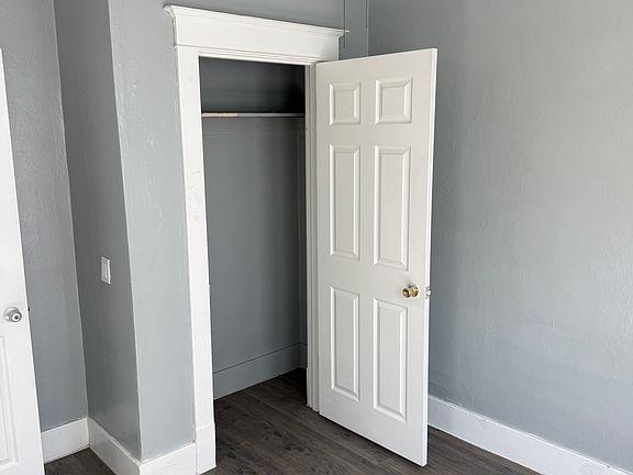 4th image of 2239 N Sheridan Rd