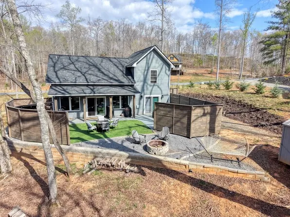123 Lake Top Ln, Ellijay, GA 30540