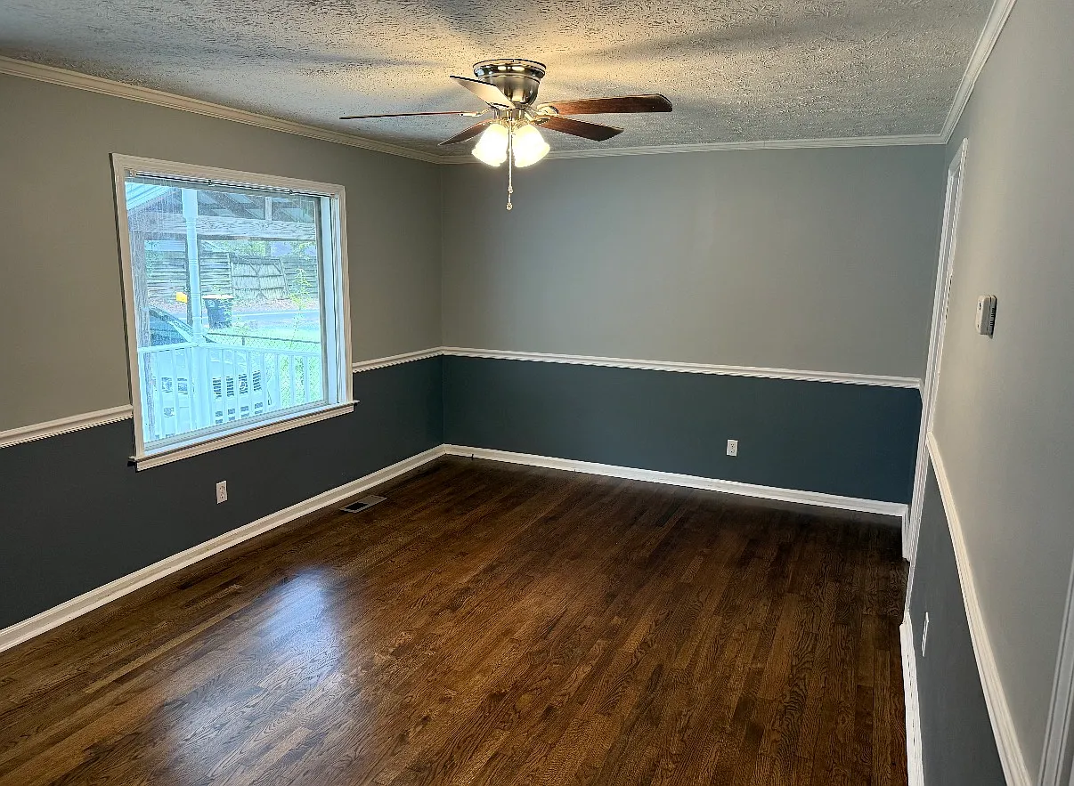 3 bed, $1,400 — Photo 3