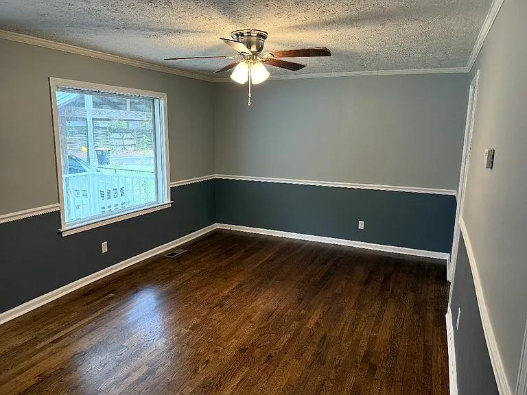 114 Amelia Ln SW — Photo 3