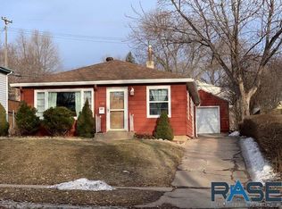710 S Lake Ave, Sioux Falls, SD 57104