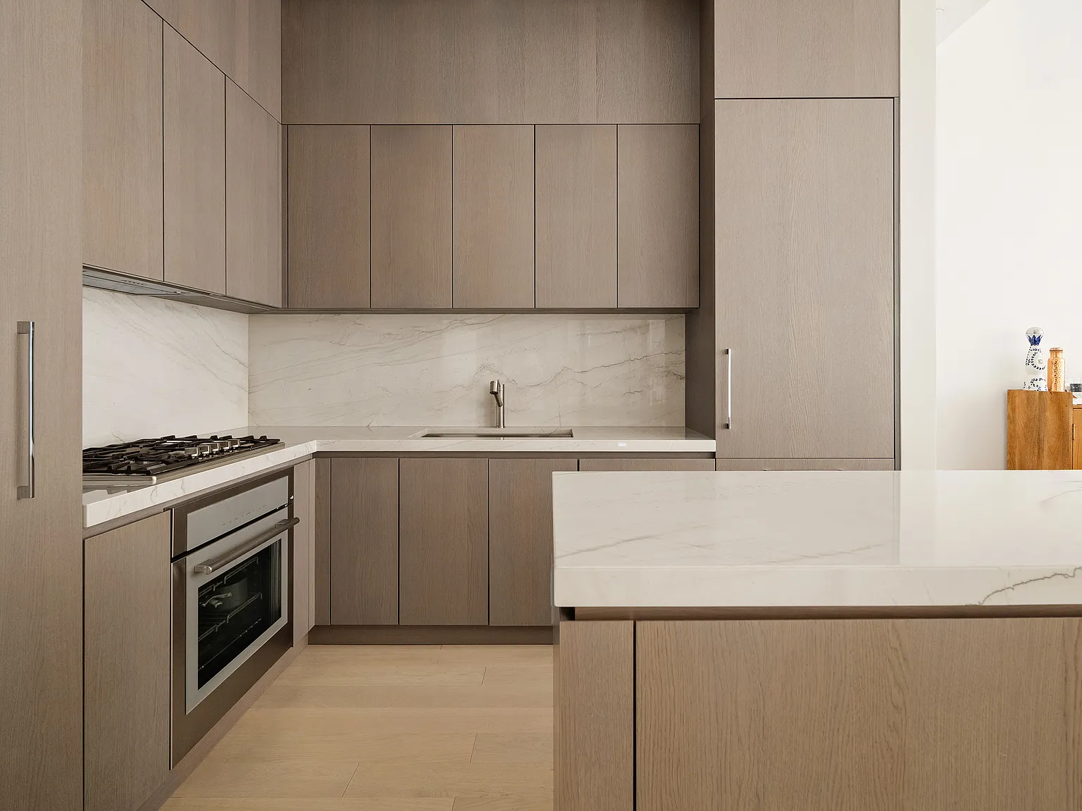 77 Charlton Street — Photo 2