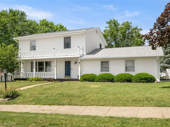 586 Greenfield Pkwy, Des Moines, IA 50320