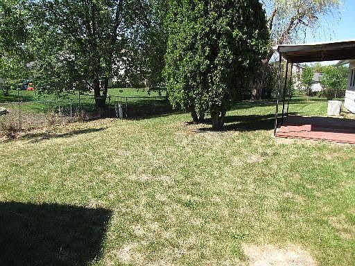 2nd image of 972 Shelbourne Ct