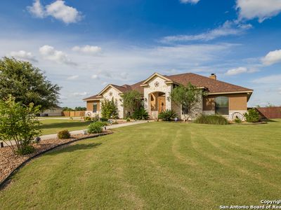113 S Abrego Xing, Floresville, TX, 78114