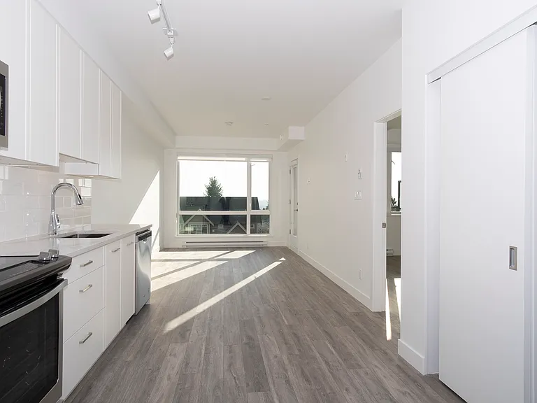 951 Charland Ave #211 — Photo 15