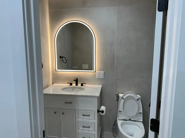 59 Waverly Street image 10 of 11