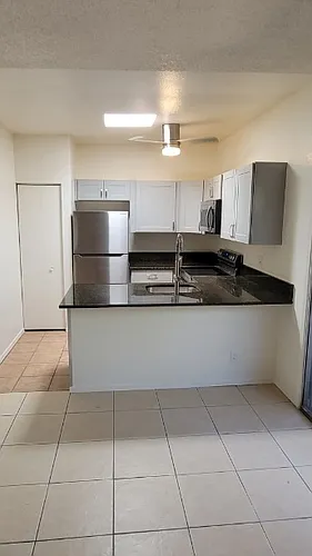 284 S Highland Ave #284 Photo 1