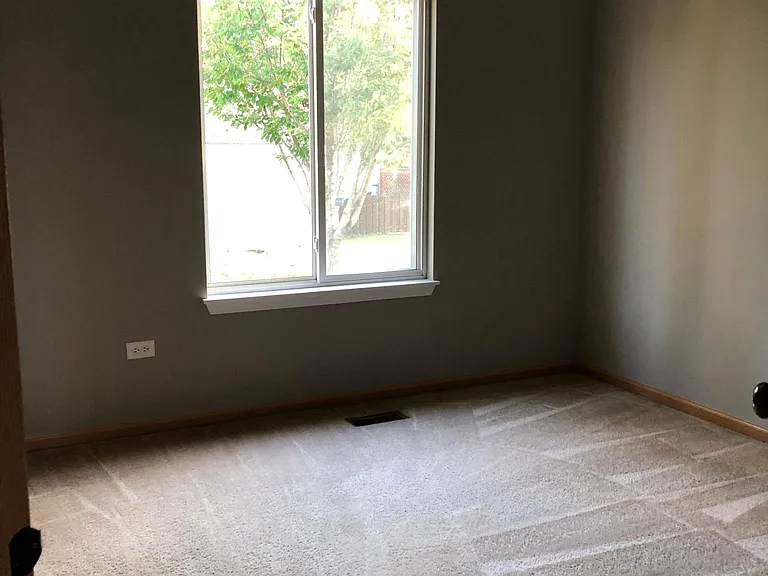 4114 Dillon St — Photo 10