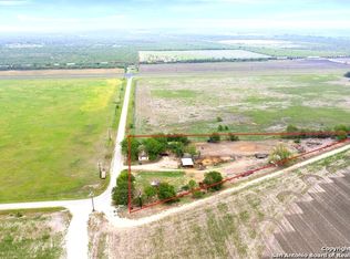 5595 County Road 5216, Hondo, TX 78861