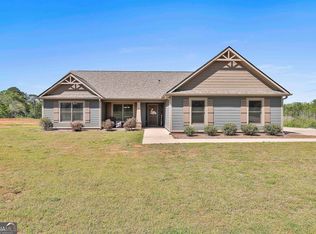 320 Pleasant View Dr, Newnan, GA 30263