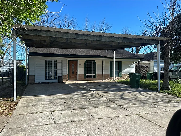 8214 Barkley St — Photo 1
