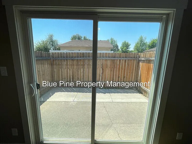 1201 N Skyline Dr #2 — Photo 15