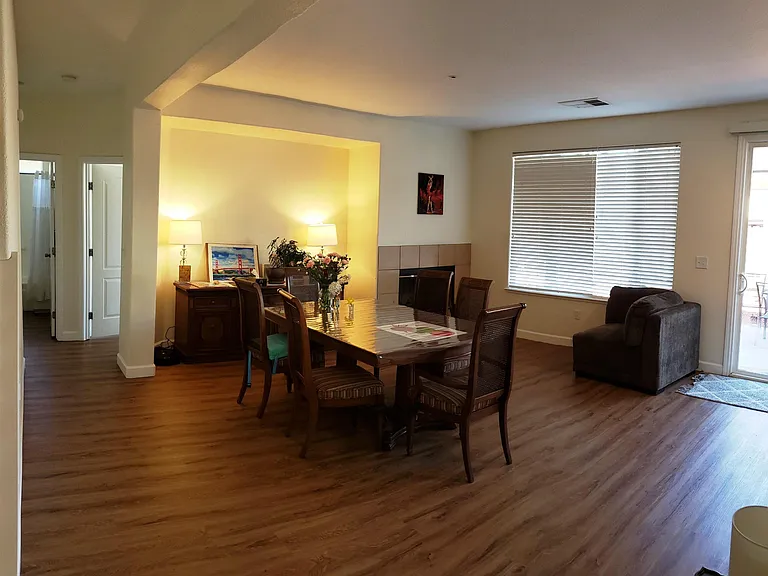 147 Trent Pl — Photo 5