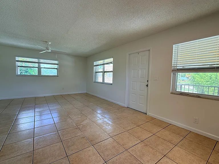 3362 SE Jefferson St — Photo 6