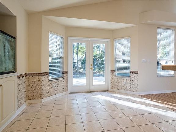 3rd image of 1240 NW 117th Ter