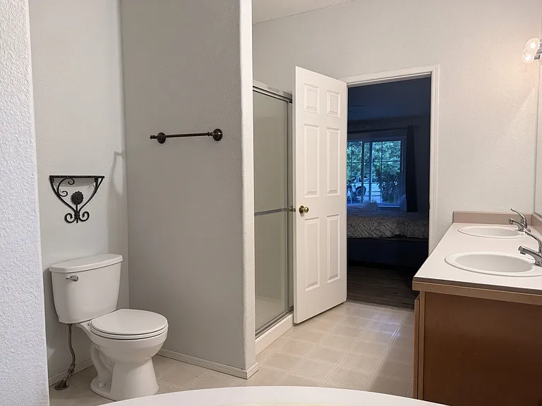 82 Wildwood Ln — Photo 7