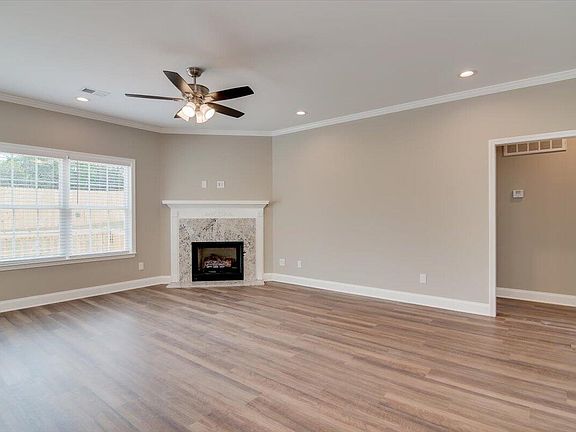 4th image of 103 Mallard Lake Dr