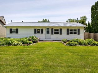 501 Freeman St, Warren, IL 61087