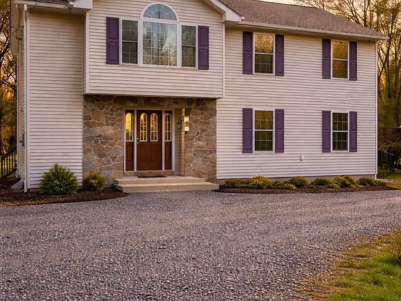 2nd image of 146 Hunter Ln