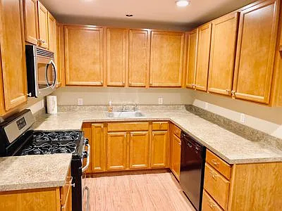 373 Heritage Ln — Photo 6