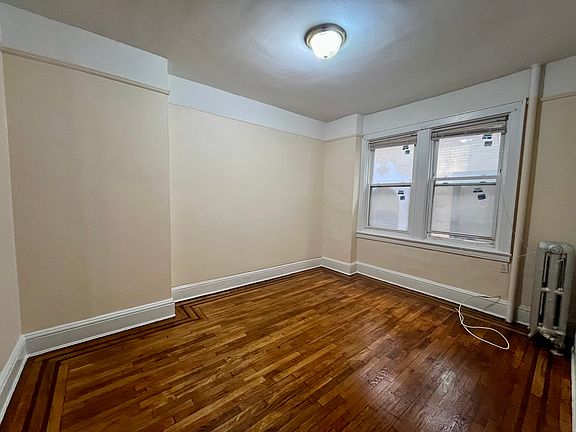 2nd image of 4320 41st St APT 1F