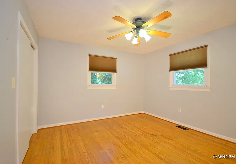 17 Laurel Park Dr — Photo 9