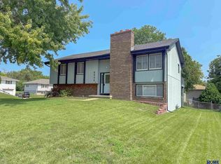 5405 S 102nd St, Omaha, NE 68127
