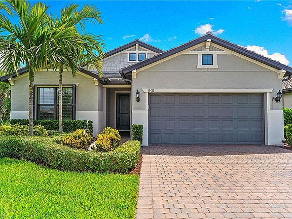 3rd image of 19511 Utopia LN