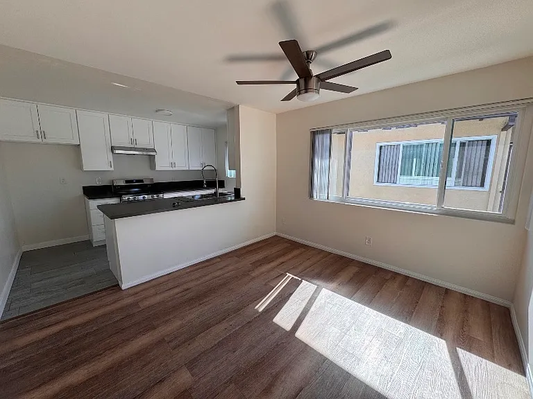 520 Avenue G #7 — Photo 5