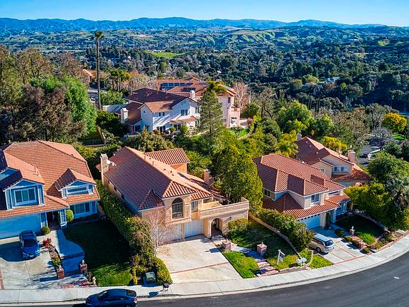 5th image of 23445 Glenridge Dr