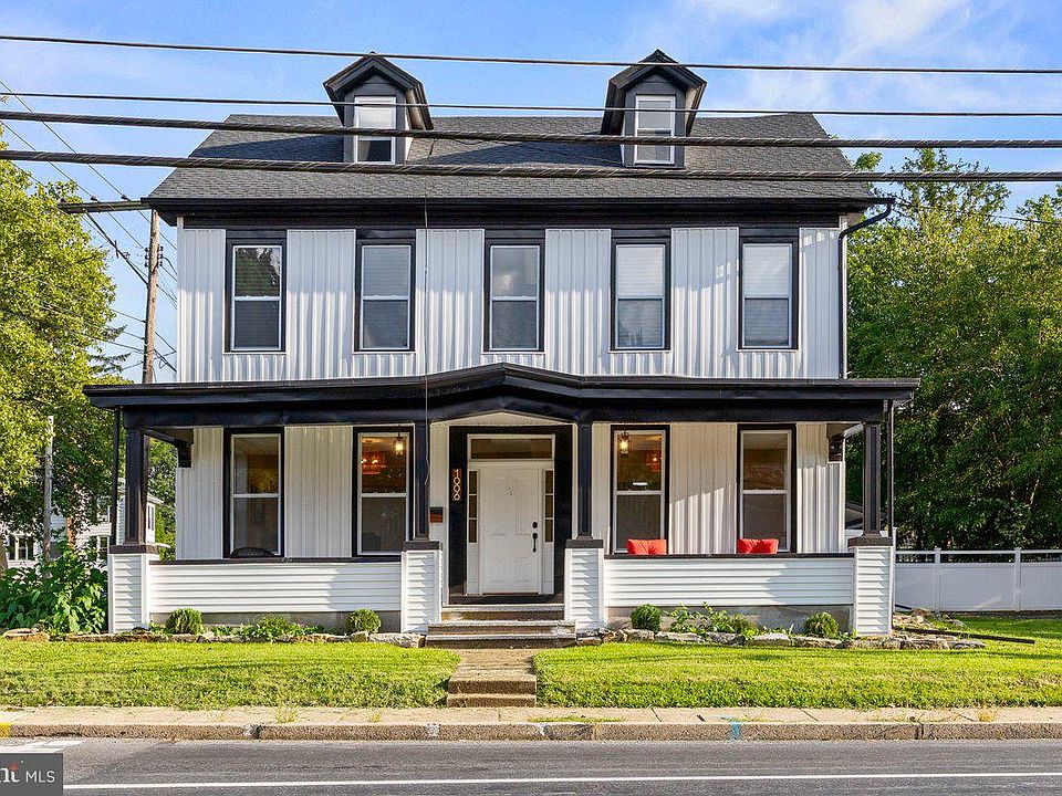 1st image of 1006 Colebrook Rd