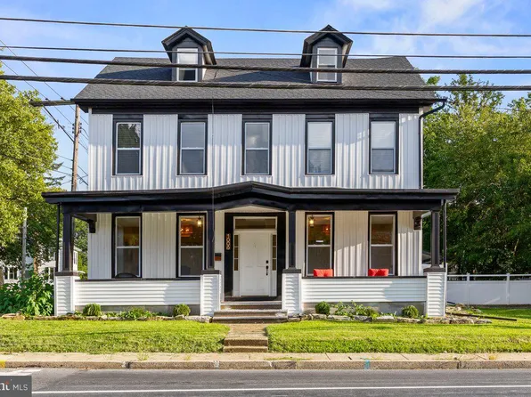 1006 Colebrook Rd, Lebanon, PA 17042