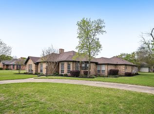 100 Brandon Ln, Forney, TX 75126