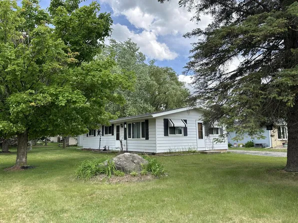 822 Bel Ric DRIVE, Kewaskum, WI 53040