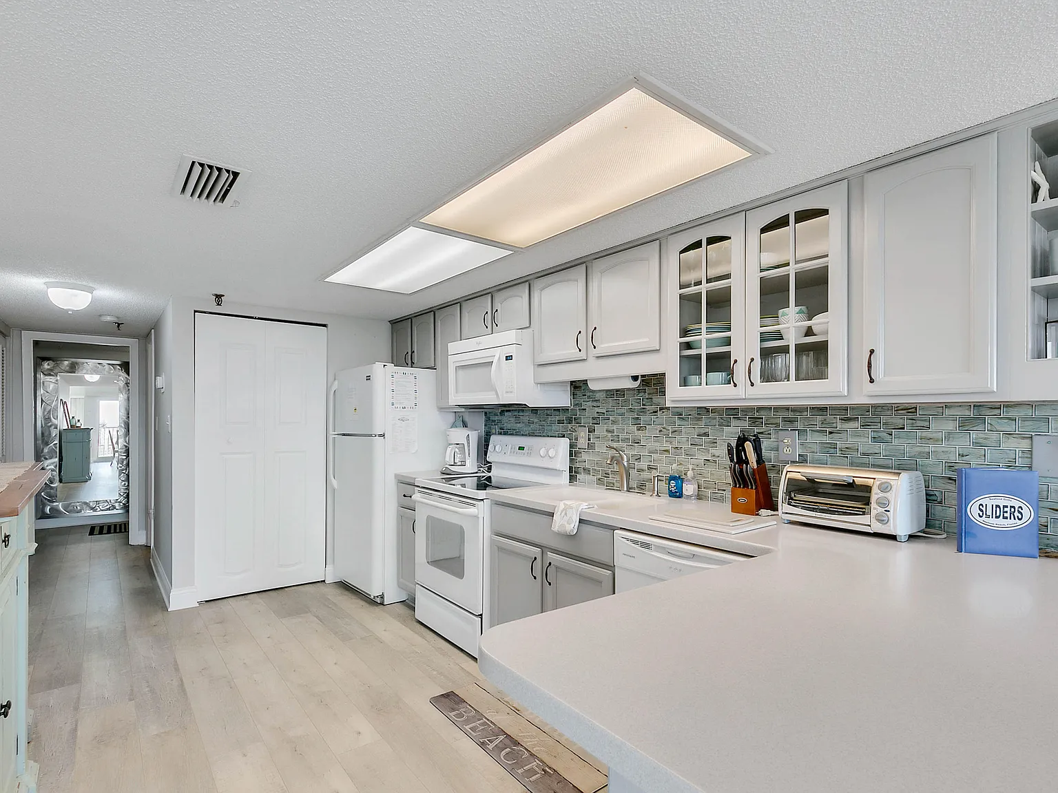 2 bed, 2.0 bath, 1100 sqft, $3,500 — Photo 1