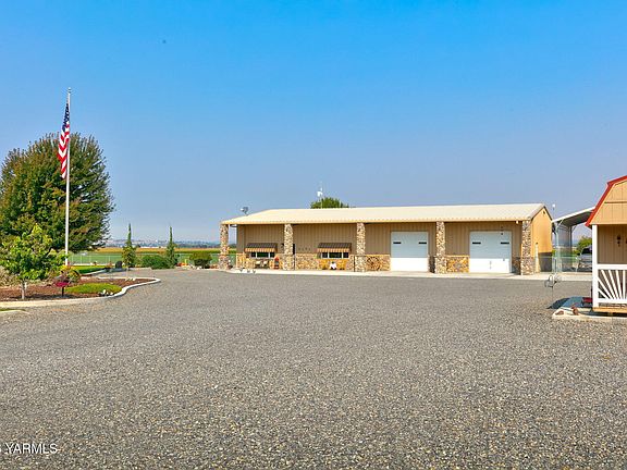 3rd image of 2101 Forsell Rd