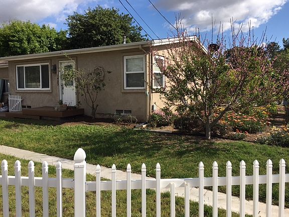 4th image of 1403 Pepper Dr