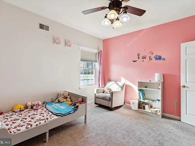 535 Gerhard St #1 — Photo 22