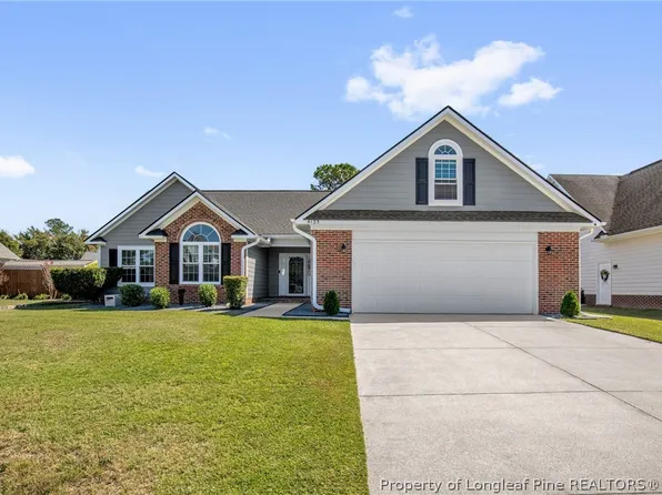 4135 Edward E Maynor Dr, Hope Mills, NC 28348