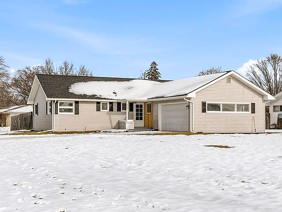 2nd image of 23457 Greenleaf Blvd