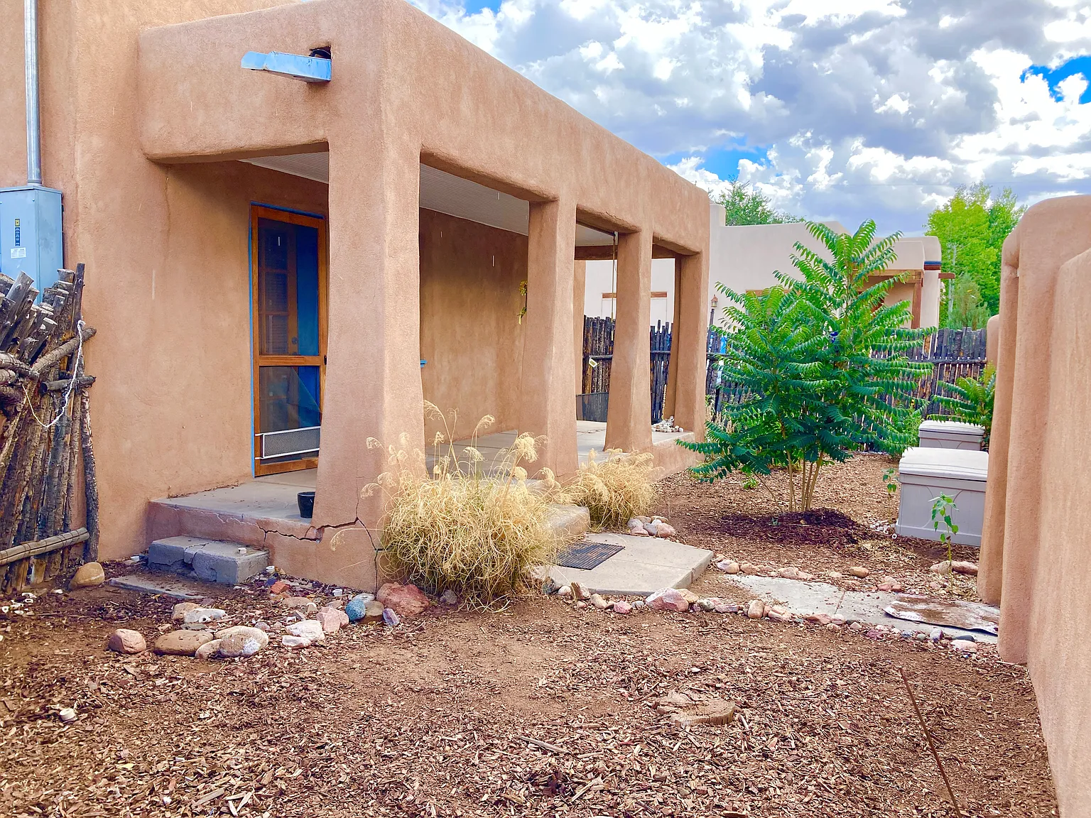 1 bed, 1000 sqft, $2,500 — Photo 1