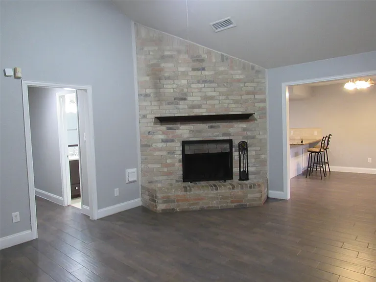22710 Leedstown Ln — Photo 6