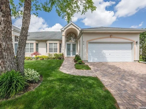 210 Montecito Crescent #210, Melville, NY 11747