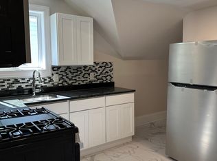 48 Meadow St #2, Fall River, MA 02720