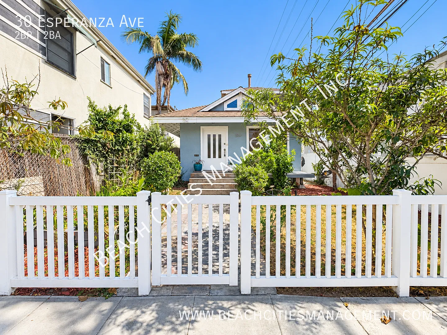 Beautiful 2 Bedroom 2 Bathroom House located minutes away from the Beach coming soon! — Photo 2