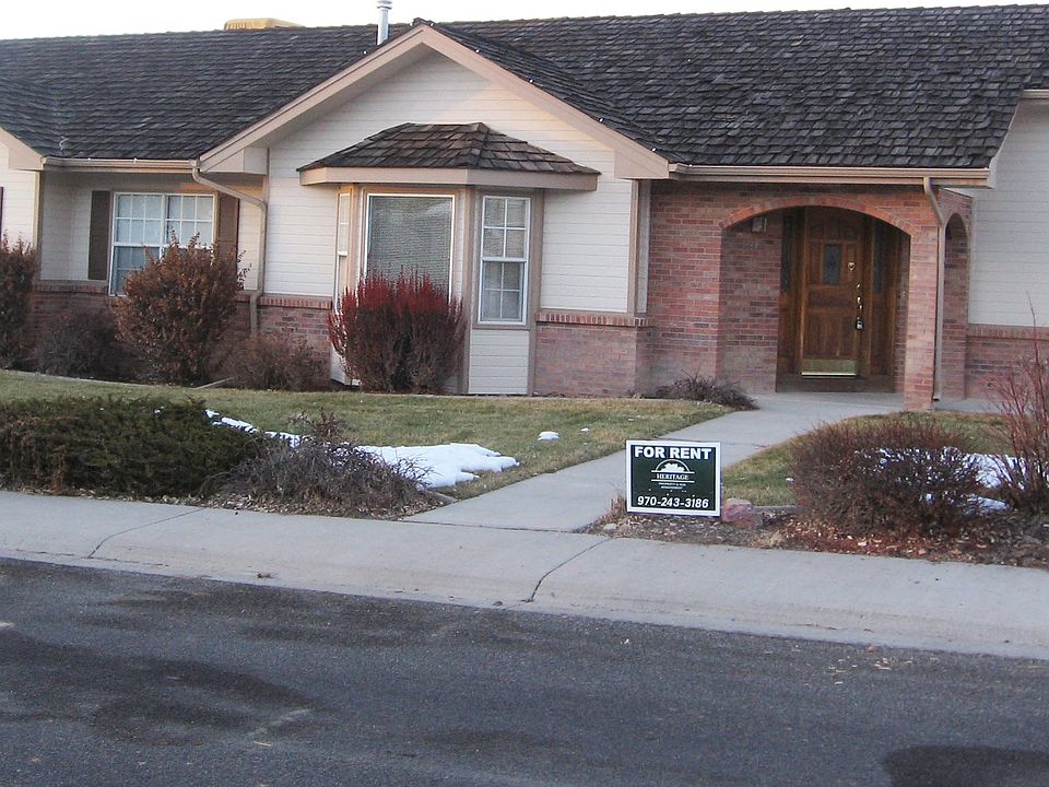 1st image of 2673 Cambridge Dr