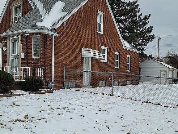 2nd image of 7353 Abington Ave